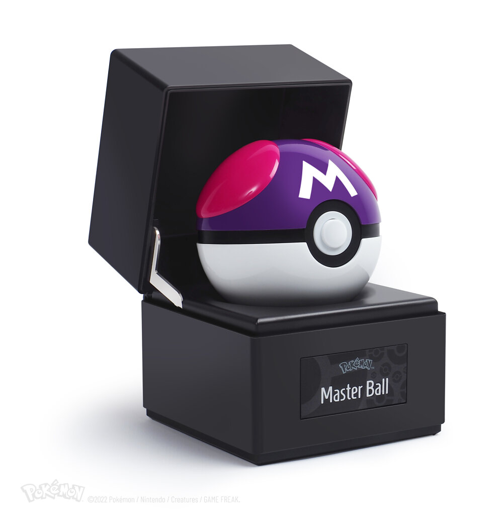 MASTER-ball-in-display-case-3216x3314px.jpg