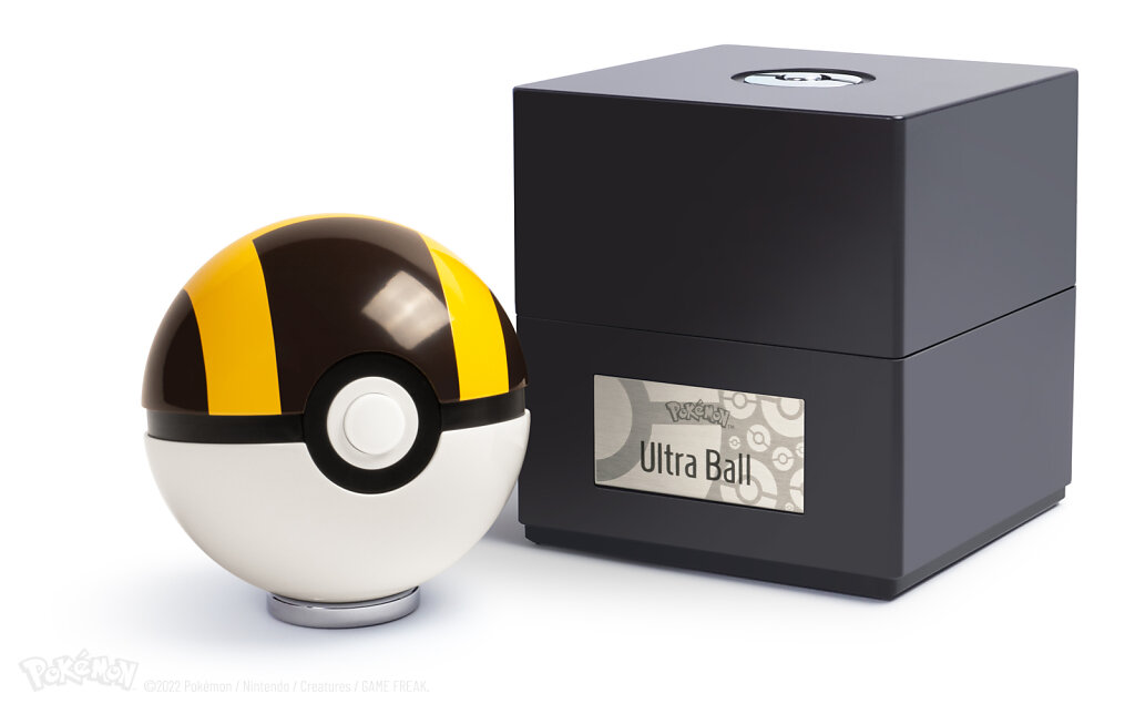 Ultra-ball-next-to-display-case-closed-2022-35cx22cpx.jpg