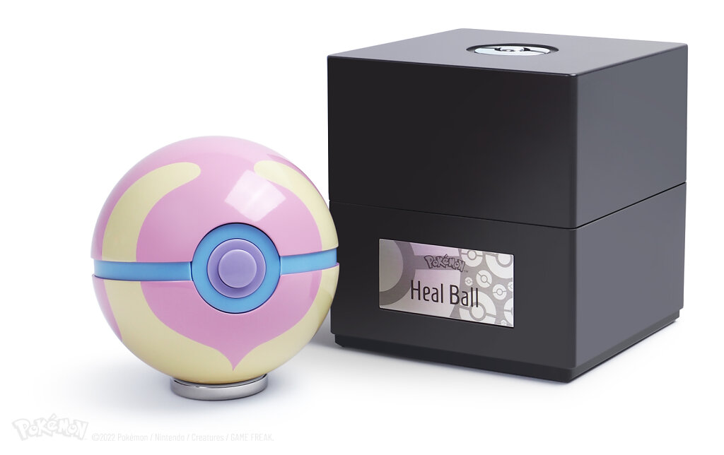 Heal-Ball-next-to-display-case-closed-35x22cpx.jpg