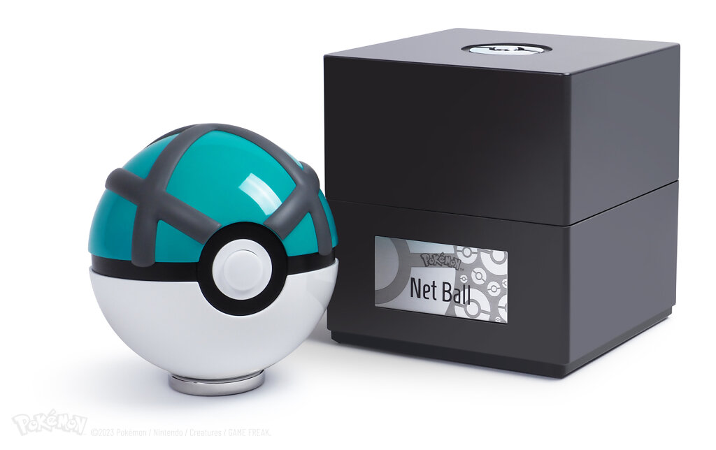Net-Ball-next-to-display-case-closed.jpg